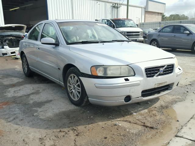 YV1RS612752435916 - 2005 VOLVO S60 SILVER photo 1