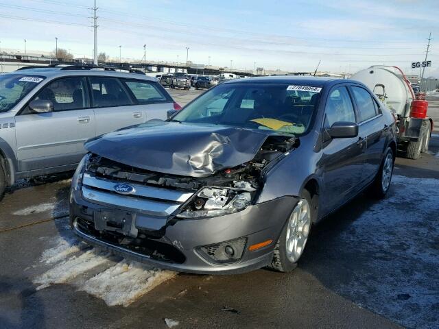 3FAHP0HA5AR412367 - 2010 FORD FUSION SE GRAY photo 2