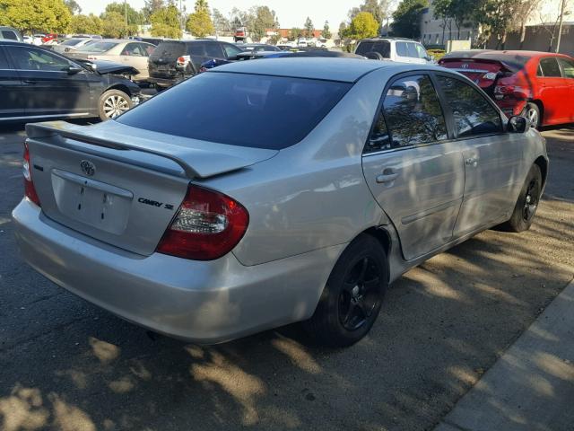 4T1BE32K54U914247 - 2004 TOYOTA CAMRY LE SILVER photo 4