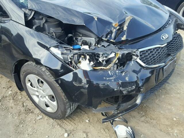 KNAFX4A69F5287198 - 2015 KIA FORTE BLACK photo 9