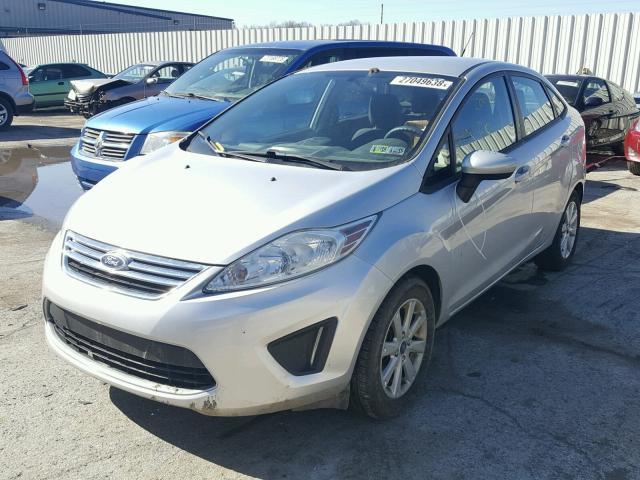 3FADP4BJ3CM153134 - 2012 FORD FIESTA SE SILVER photo 2