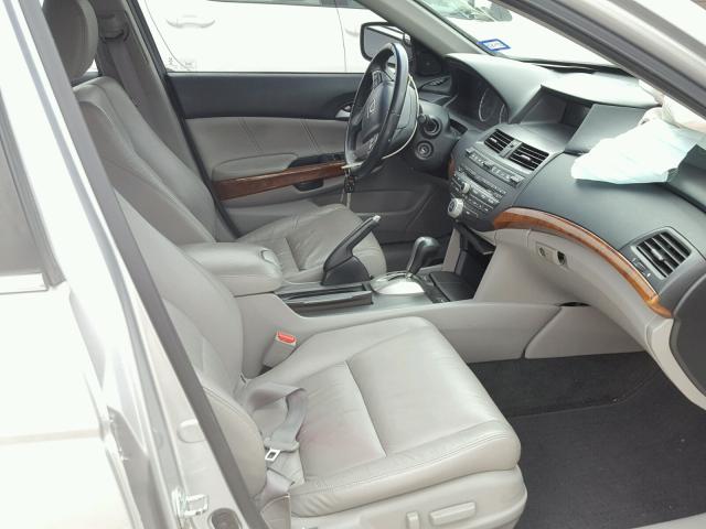 1HGCP3F81CA027747 - 2012 HONDA ACCORD EXL SILVER photo 5