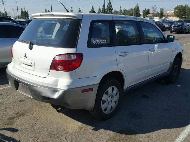 JA4LX31F45U028360 - 2005 MITSUBISHI OUTLANDER WHITE photo 4