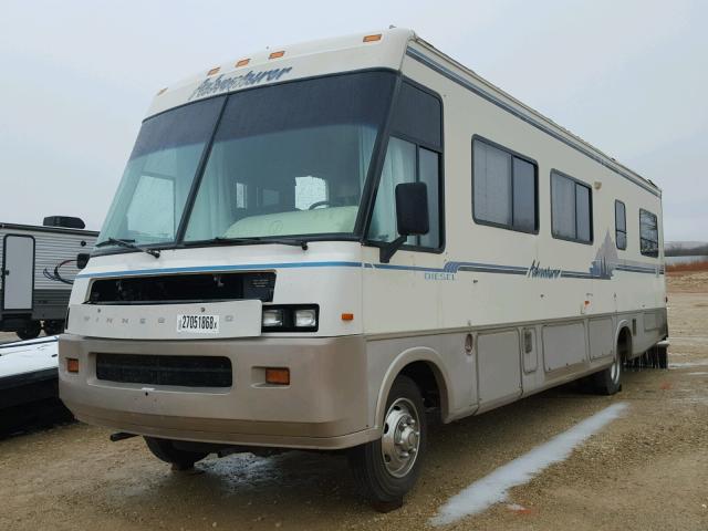 4CDR5BM25N2301860 - 1993 WINNEBAGO ADVENTURER TWO TONE photo 2