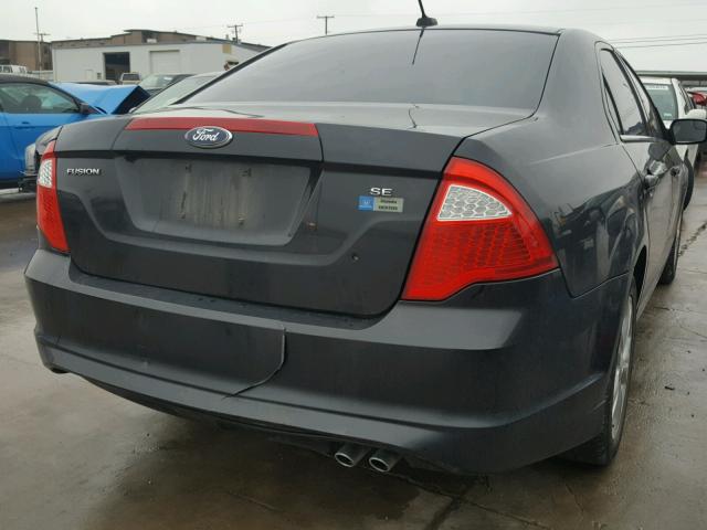 3FAHP0HA1CR436040 - 2012 FORD FUSION SE GRAY photo 4