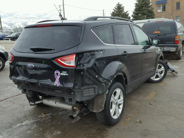 1FMCU9G91FUB94416 - 2015 FORD ESCAPE SE BLACK photo 4