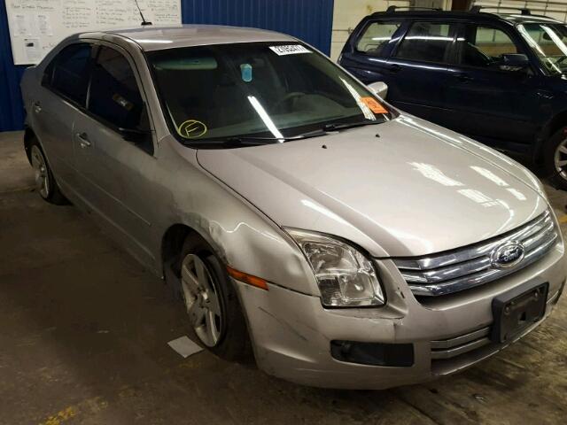 3FAHP07Z77R200778 - 2007 FORD FUSION SE SILVER photo 1