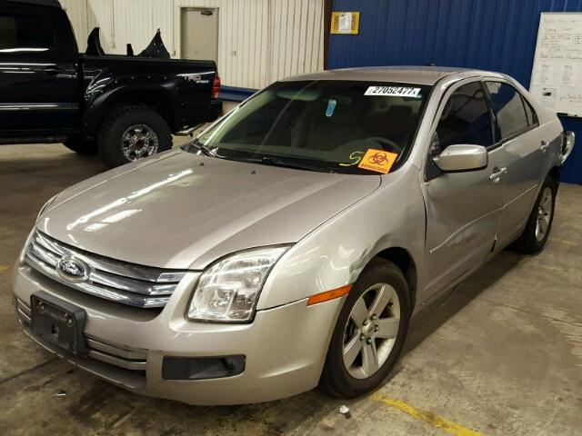 3FAHP07Z77R200778 - 2007 FORD FUSION SE SILVER photo 2