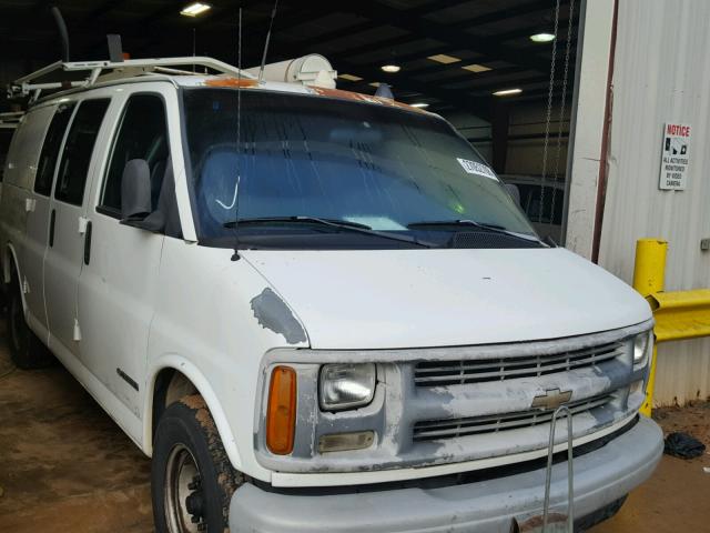 1GCHG35R5Y1144625 - 2000 CHEVROLET EXPRESS G3 WHITE photo 1