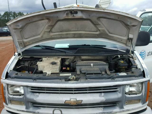 1GCHG35R5Y1144625 - 2000 CHEVROLET EXPRESS G3 WHITE photo 7