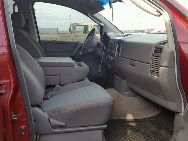 1N6AA07B05N565798 - 2005 NISSAN TITAN XE RED photo 5