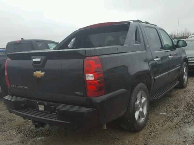 3GNMCGE05BG320348 - 2011 CHEVROLET AVALANCHE BLACK photo 4