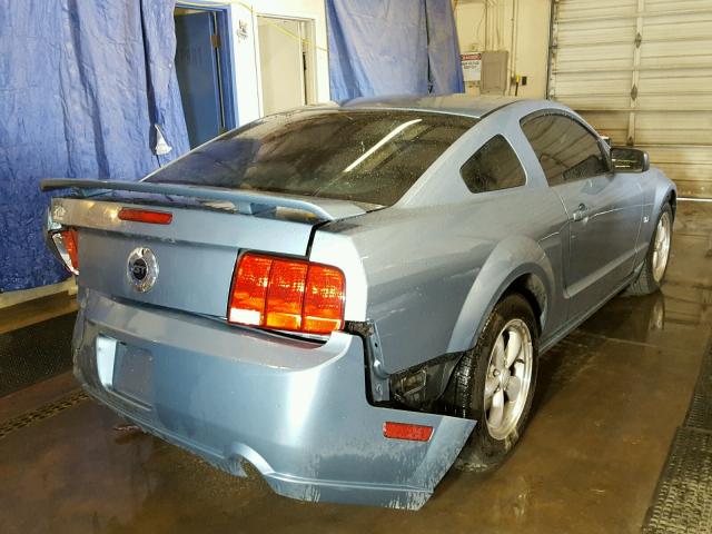 1ZVFT82HX75345775 - 2007 FORD MUSTANG GT BLUE photo 4