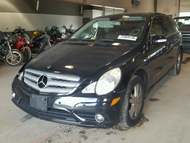 4JGCB65E78A075570 - 2008 MERCEDES-BENZ R 350 BLACK photo 2