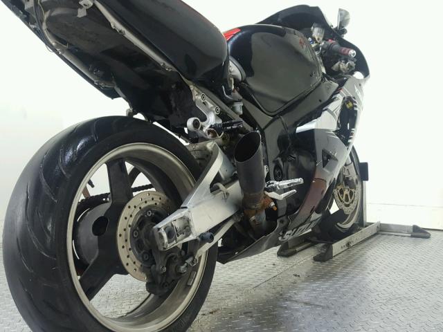 JS1GN7BA812102774 - 2001 SUZUKI GSX-R600 BLACK photo 13