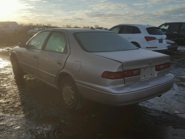 4T1BG22KXVU797898 - 1997 TOYOTA CAMRY LE A BEIGE photo 3