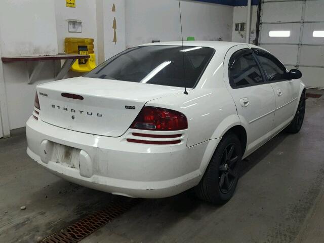 1B3EL46XX6N175961 - 2006 DODGE STRATUS SX WHITE photo 4