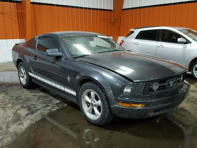 1ZVHT80N185205293 - 2008 FORD MUSTANG GRAY photo 1