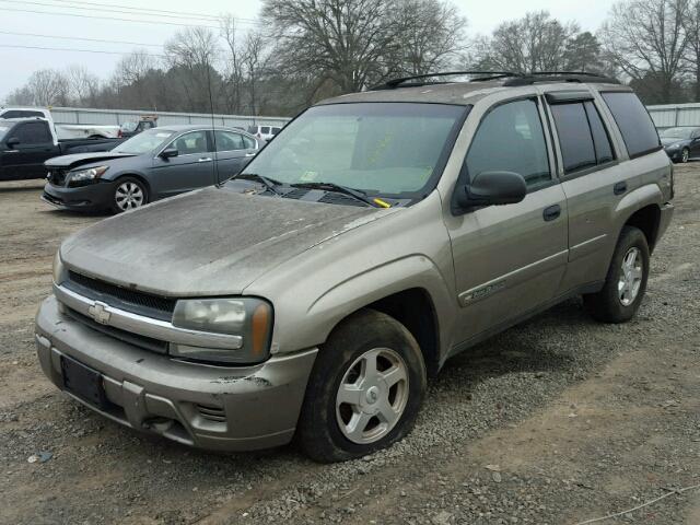 1GNDT13S722152223 - 2002 CHEVROLET TRAILBLAZE BROWN photo 2