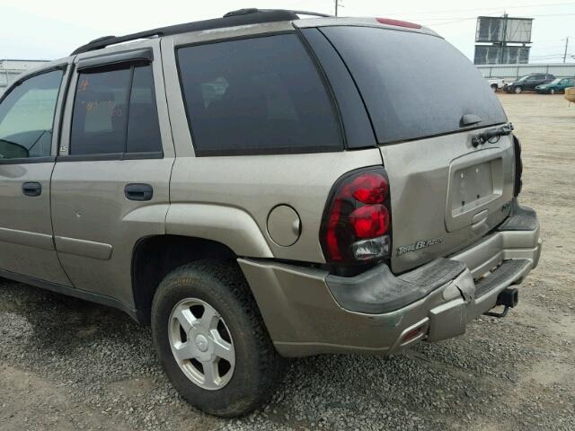 1GNDT13S722152223 - 2002 CHEVROLET TRAILBLAZE BROWN photo 9