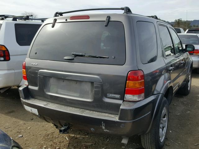 1FMCU04133KA41909 - 2003 FORD ESCAPE LIM GRAY photo 4