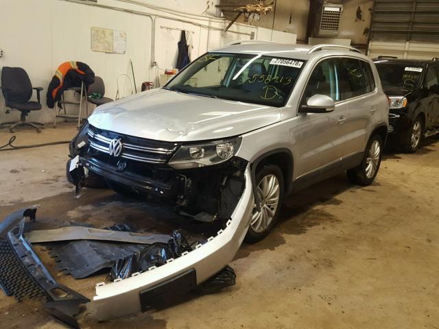 WVGBV7AX0CW558913 - 2012 VOLKSWAGEN TIGUAN S SILVER photo 2