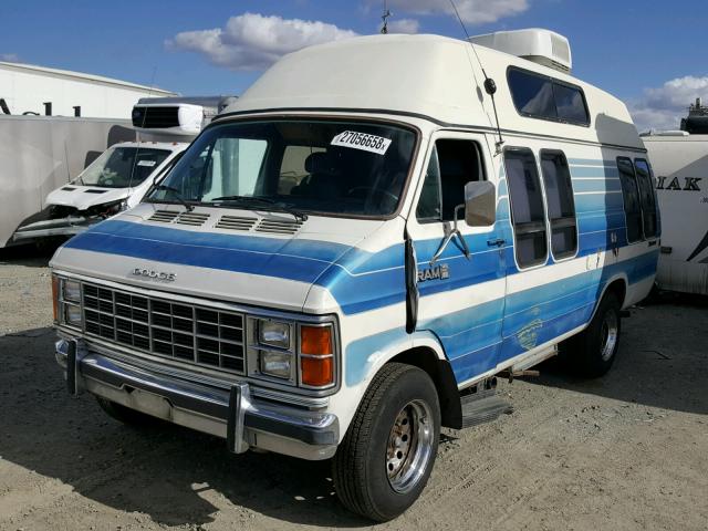 2B6KB3316EK274774 - 1984 DODGE RAM VAN B3 TWO TONE photo 2