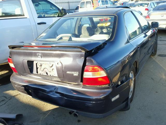 1HGCD5538SA142094 - 1995 HONDA ACCORD LX BLACK photo 4