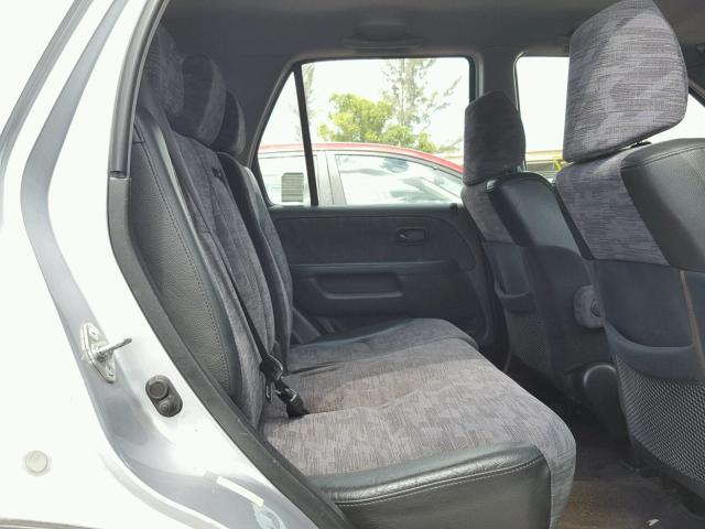 JHLRD68542C024367 - 2002 HONDA CR-V LX SILVER photo 6