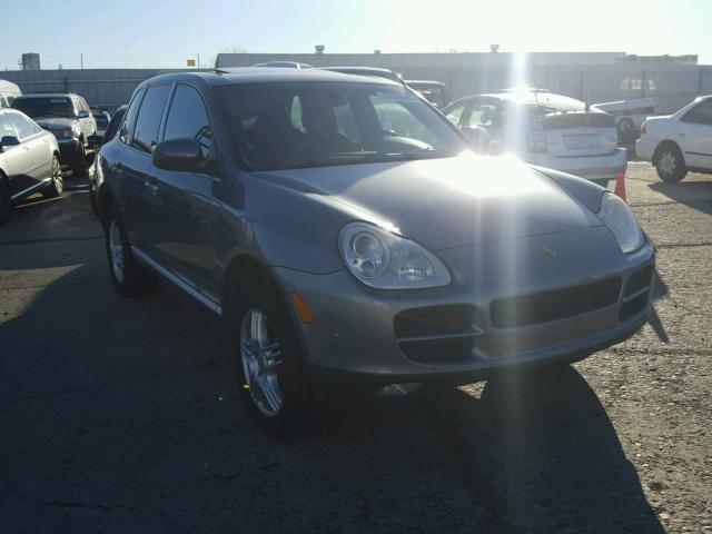 WP1AA29P04LA23469 - 2004 PORSCHE CAYENNE GRAY photo 1