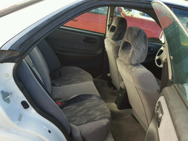 JH4DB7654WS004572 - 1998 ACURA INTEGRA LS WHITE photo 6