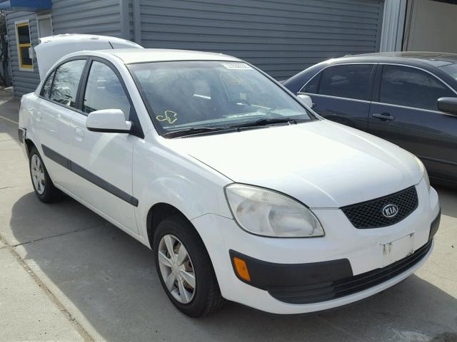 KNADE123766133518 - 2006 KIA RIO WHITE photo 1