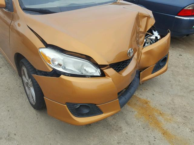 2T1KE40E79C029172 - 2009 TOYOTA COROLLA MA GOLD photo 9