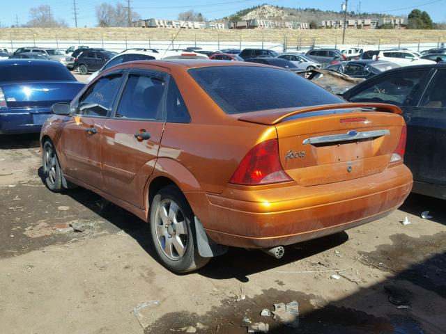 1FAFP38362W308334 - 2002 FORD FOCUS ZTS ORANGE photo 3