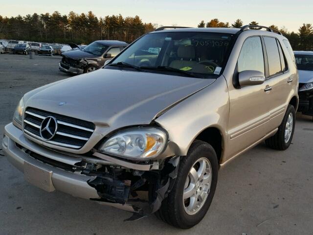 4JGAB75E05A547701 - 2005 MERCEDES-BENZ ML 500 TAN photo 2