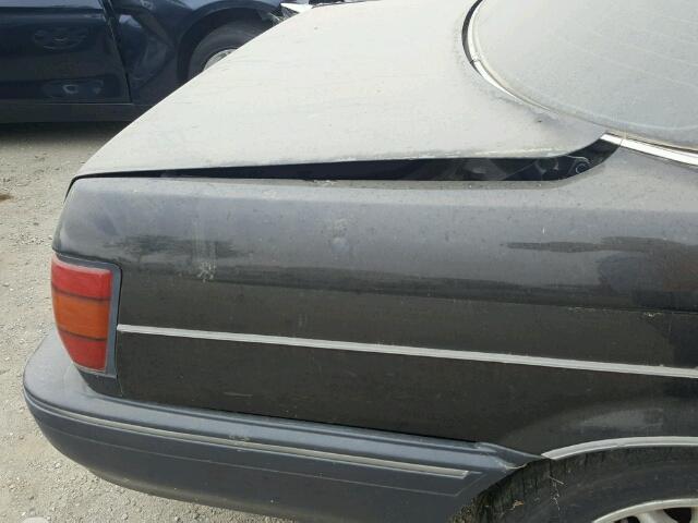 JT8VV22T3L0089849 - 1990 LEXUS ES 250 BLACK photo 9