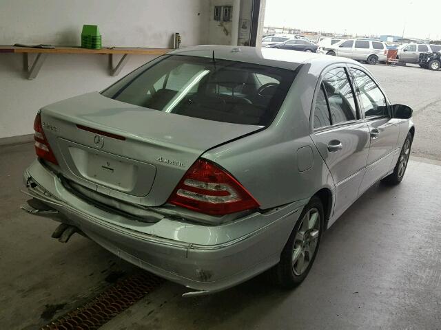 WDBRF92H87F886085 - 2007 MERCEDES-BENZ C 280 4MAT GRAY photo 4