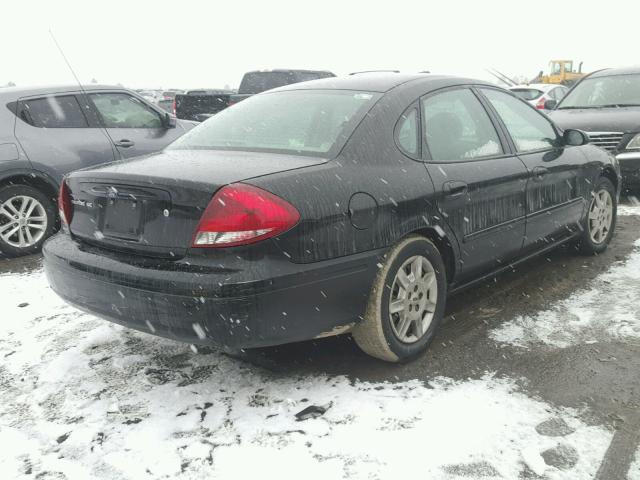 1FAHP53U26A106193 - 2006 FORD TAURUS SE BLACK photo 4