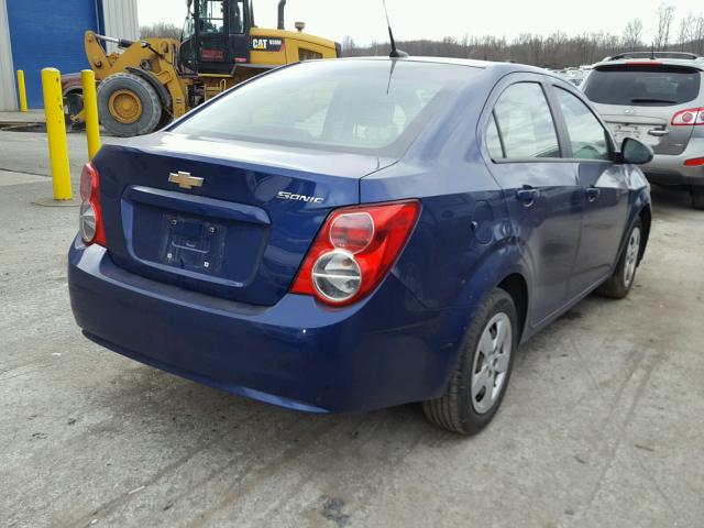 1G1JB5SG7D4255564 - 2013 CHEVROLET SONIC LS 蓝色 照片 4