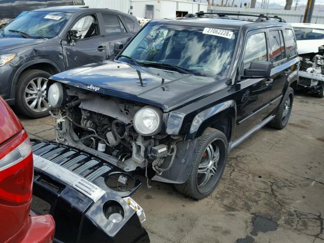 1J8FT48W47D410667 - 2007 JEEP PATRIOT LI BLACK photo 2