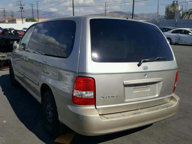 KNDUP132956753255 - 2005 KIA SEDONA EX GOLD photo 3