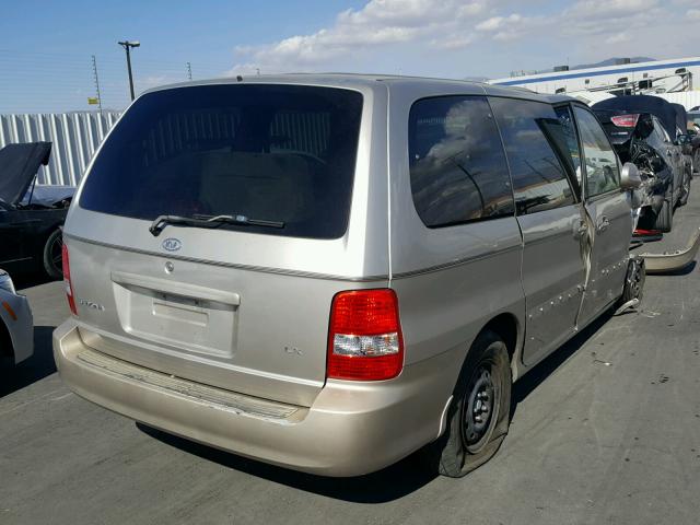 KNDUP132956753255 - 2005 KIA SEDONA EX GOLD photo 4