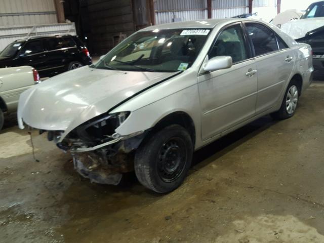 4T1BE32K65U971025 - 2005 TOYOTA CAMRY LE SILVER photo 2