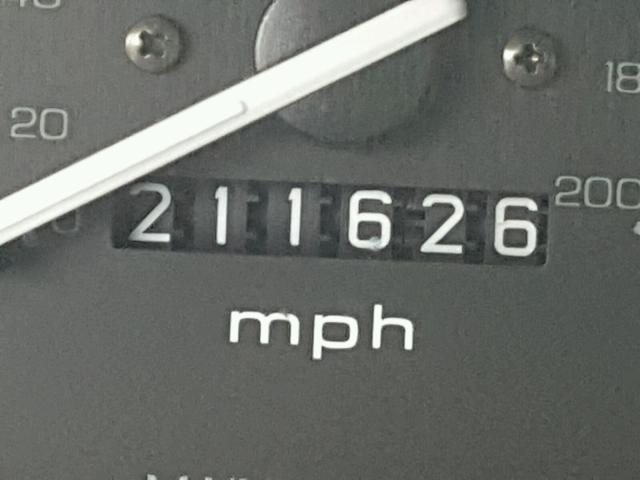 1HGEJ8241YL071009 - 2000 HONDA CIVIC EX Արծաթագույն լուսանկար 8