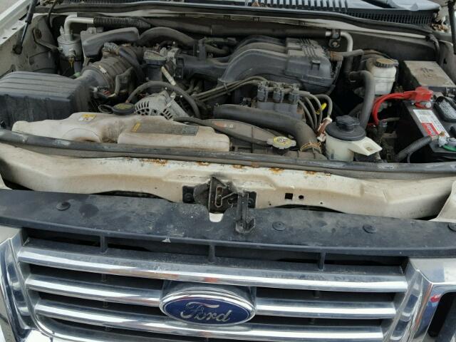 1FMEU74E68UA97682 - 2008 FORD EXPLORER E WHITE photo 7