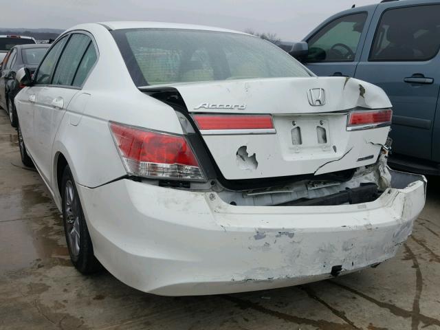 1HGCP2F62CA102884 - 2012 HONDA ACCORD SE WHITE photo 3