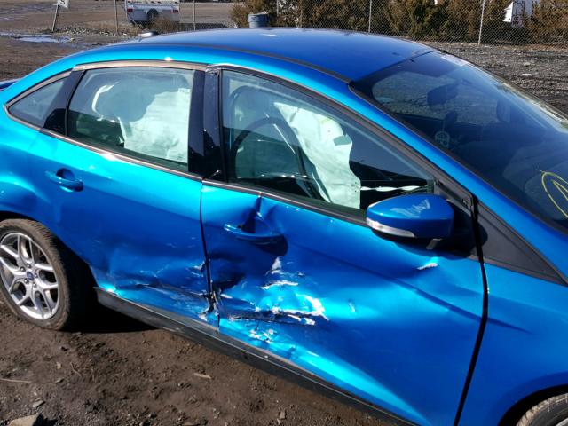 1FADP3F2XFL365239 - 2015 FORD FOCUS SE BLUE photo 9