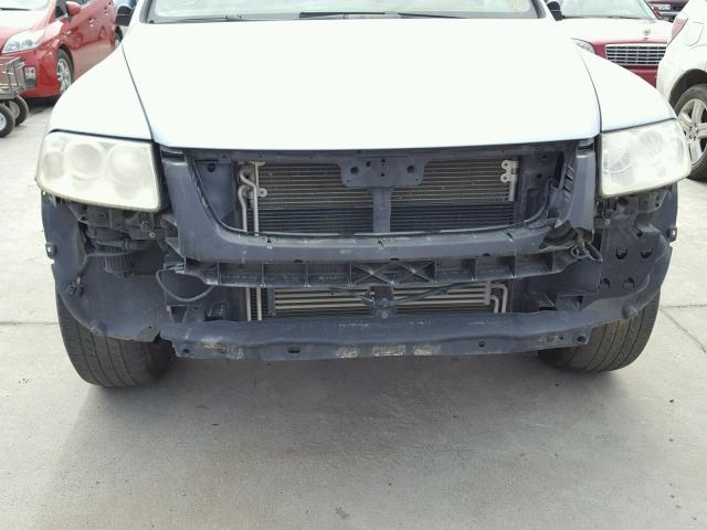 WVGCM77L14D074838 - 2004 VOLKSWAGEN TOUAREG 4. SILVER photo 9