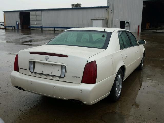 1G6KF57993U159110 - 2003 CADILLAC DEVILLE DT WHITE photo 4