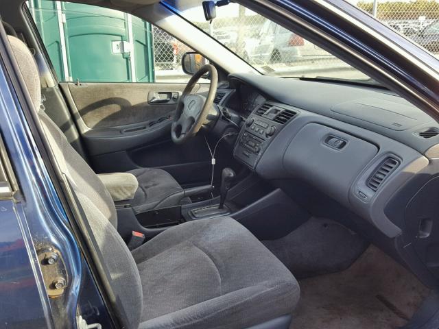 1HGCG66542A108795 - 2002 HONDA ACCORD LX BLUE photo 5